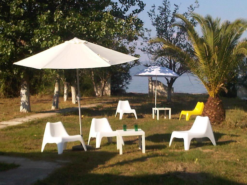 Virginia'S Beachfront Apartments Kávos Kamer foto